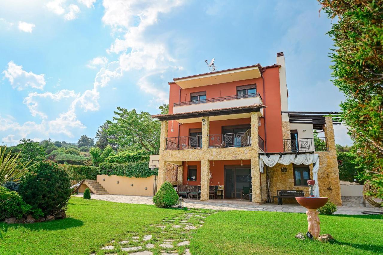 Villa Mariellie Néa Péramos エクステリア 写真